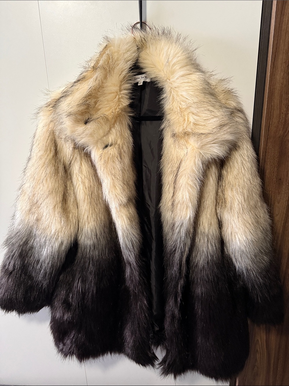 Plush Ombre Teddy Jacket in Cream and Black-Brown